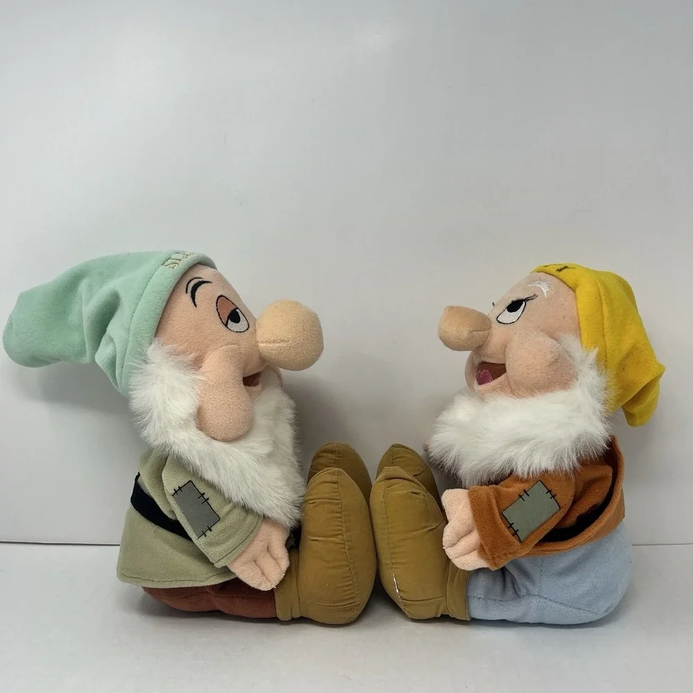 Disney Snow White Dwarfs Sleepy‎ Happy Plush Stuffed Character Toy 9 Inch Soft